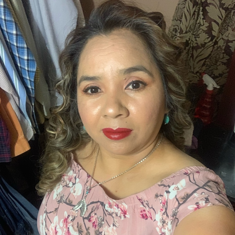 Meet your Posher, Ana